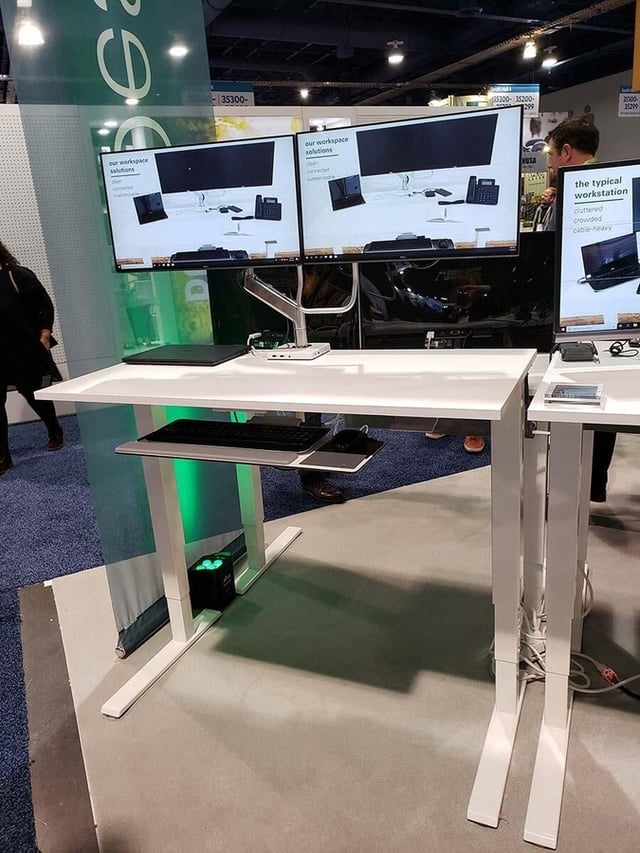 humanscale-desk.jpg