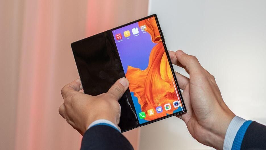 Samsung Galaxy Fold v. Huawei Mate X: What’s different?