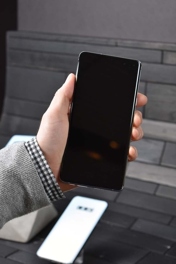s10-phone.jpg