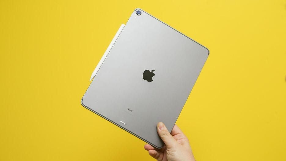 iPad Pro review: Apple's tablet wants to be your everything - CNET