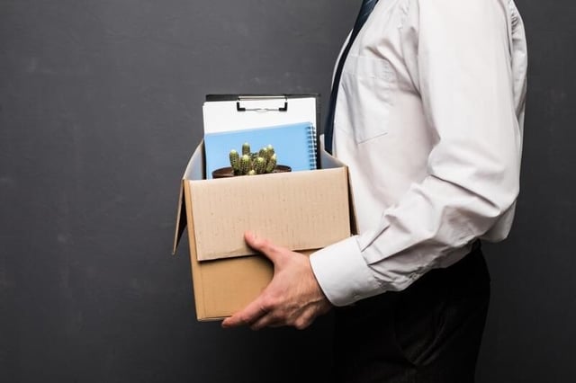 10 warning signs you’re about to get fired or laid off