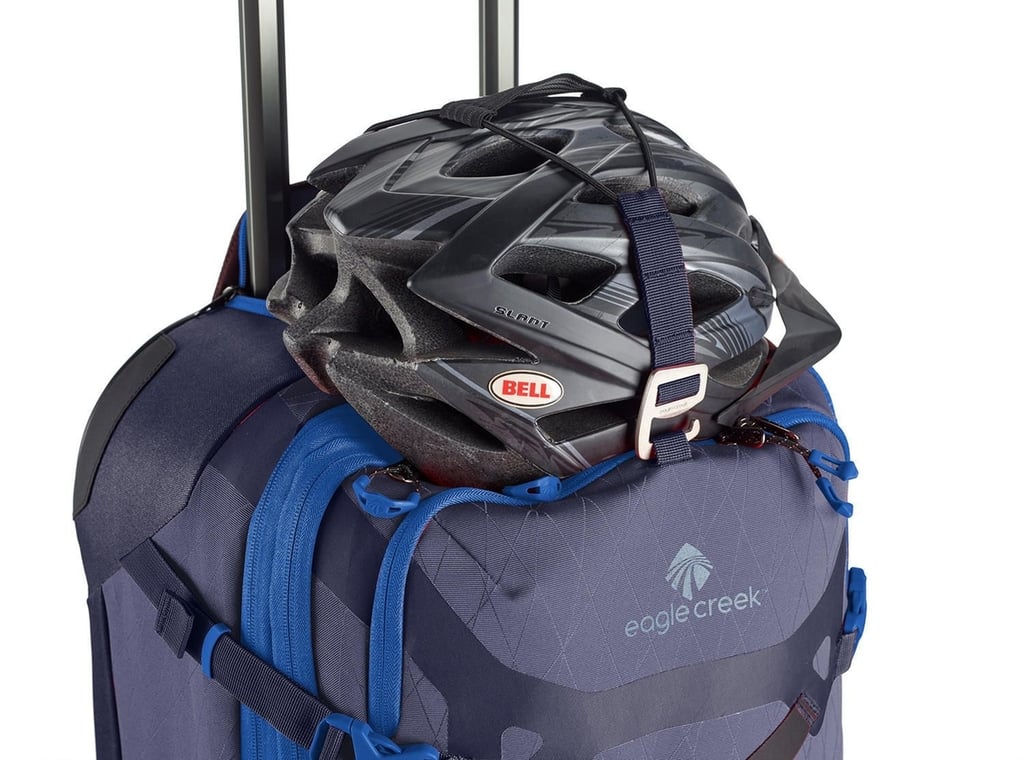ec-gear-warrior-4-wheel-carry-on-equipment-keeper-blue-s19.jpg