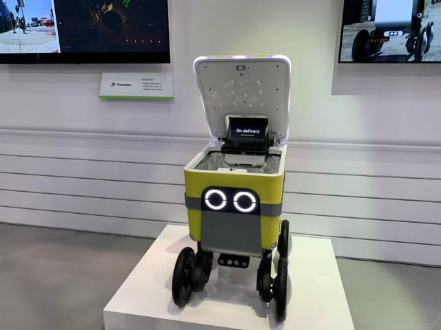 delivery-bot.jpg