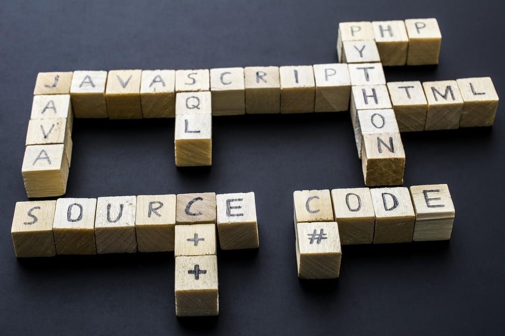 Python overtakes Java to become the second-most popular programming language