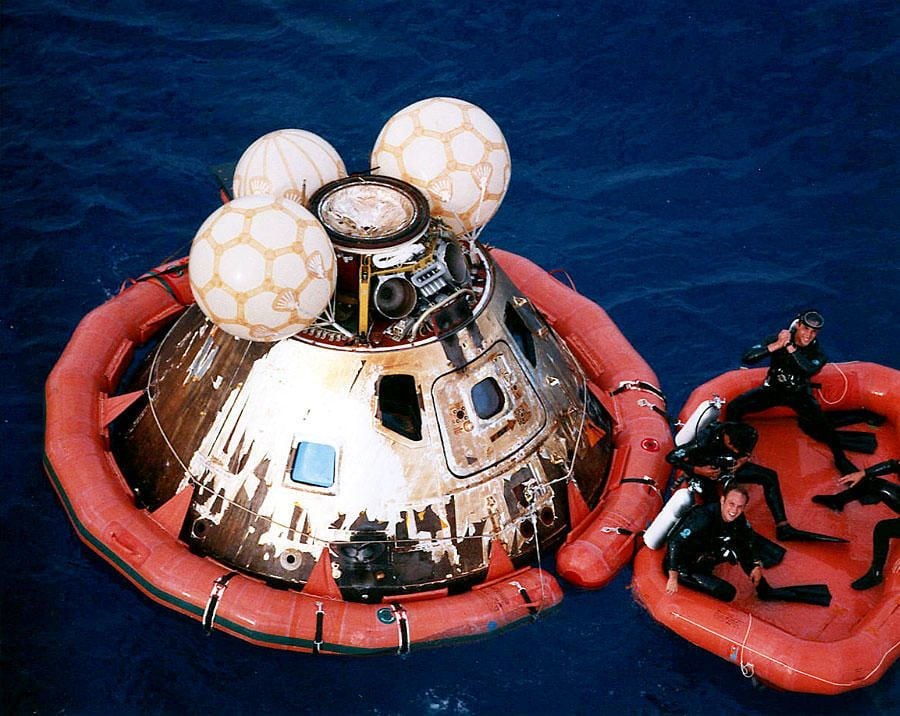 command-module-divers.jpg
