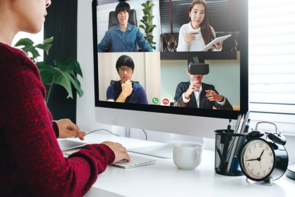 How to use Zoom’s advanced sharing options to share more than just your screen