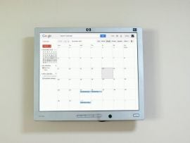 raspberry-pi-wall-mounted-calendar.jpg