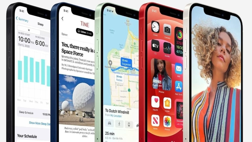 How to use the built-in flight and package tracking features in iOS 15
