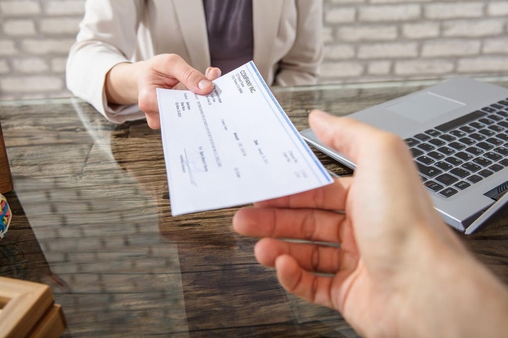 How to calculate bonuses and commissions in Excel