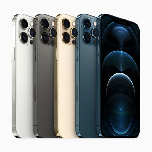 Photos: Apple iPhone models through the years