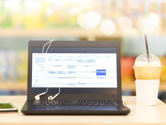 Microsoft Outlook vs. Apple Calendar: Which is best for business?