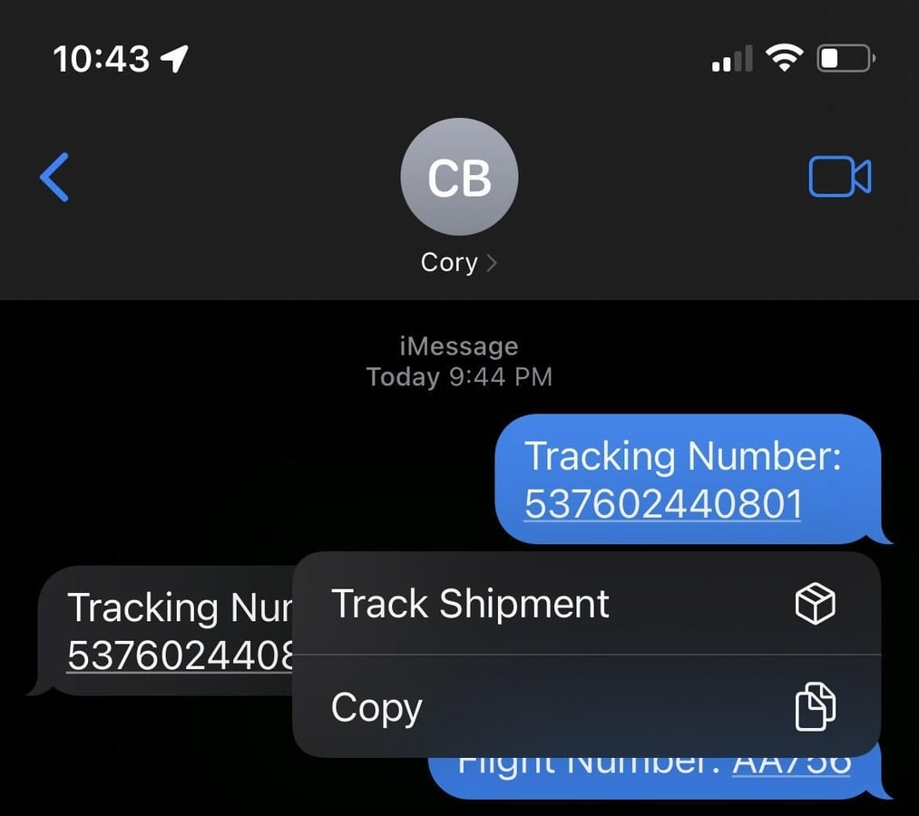 How to use the built-in flight and package tracking features in iOS 15 ...