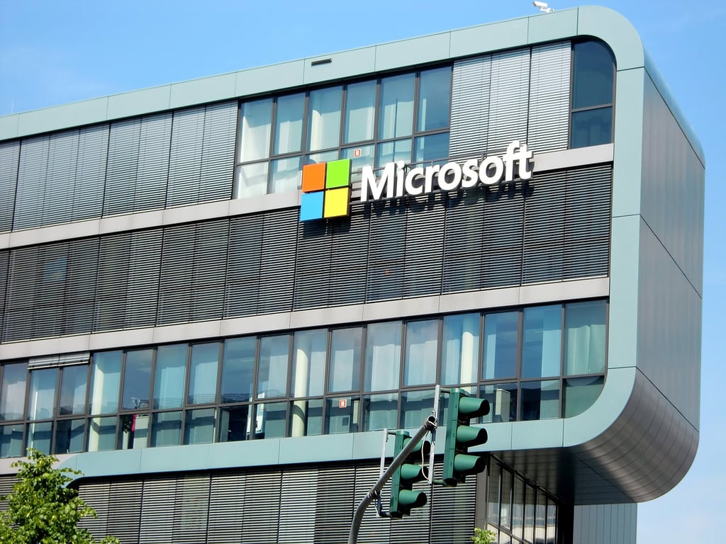 Loop components make collaboration easier in Office and Microsoft 365 apps