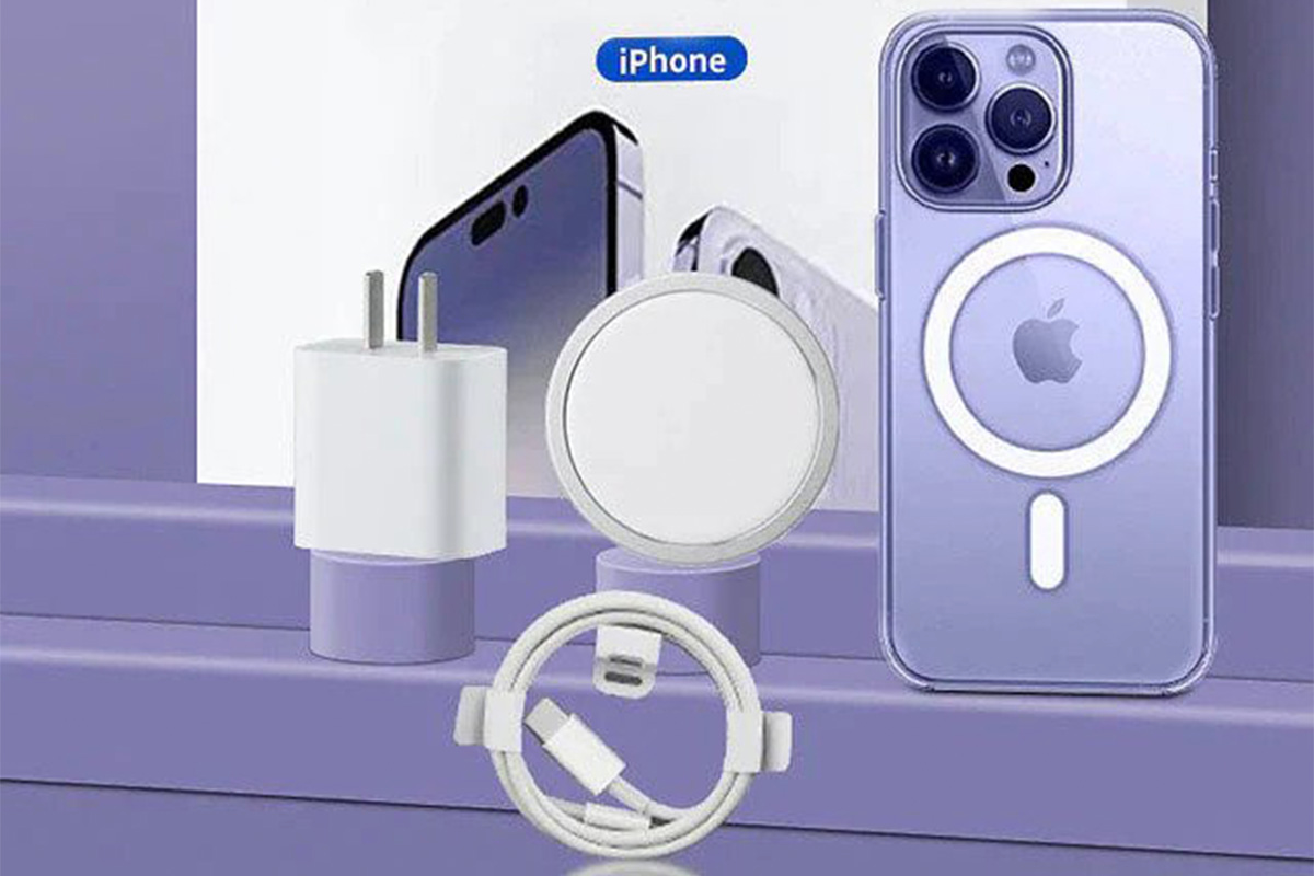 iPhone 14 Pro - Charging Essentials - All Accessories - Apple (UK)
