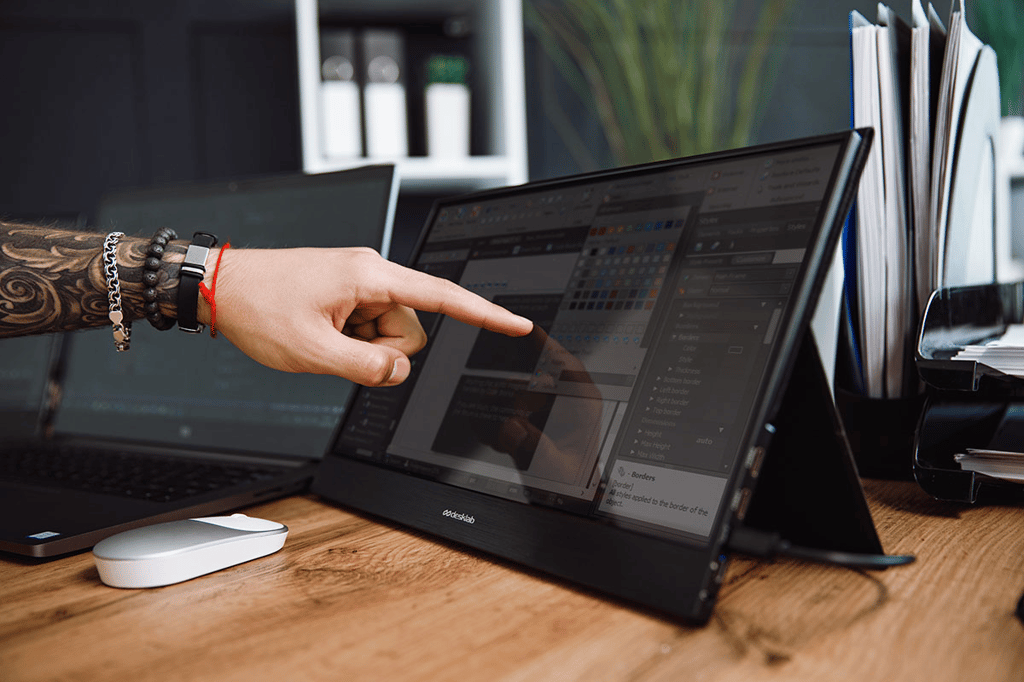 Get $125 Off This Ultralight 4K Monitor for Your Laptop Through 11/16