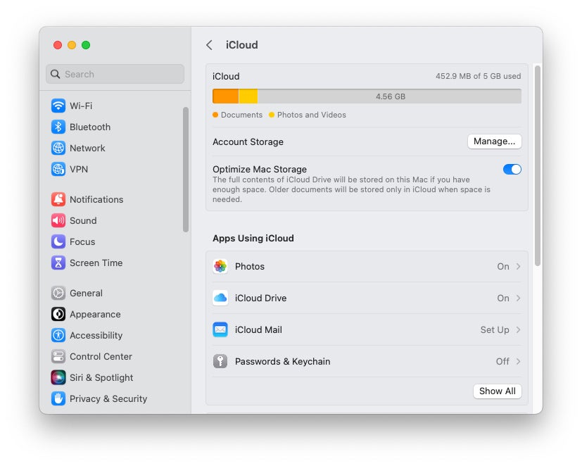 Mac System Settings' iCloud pane featuring the Passwords & Keychain synchronization settings.