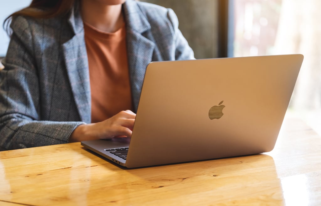How to Choose the Best MacBook Laptop for Your Small Business Employees