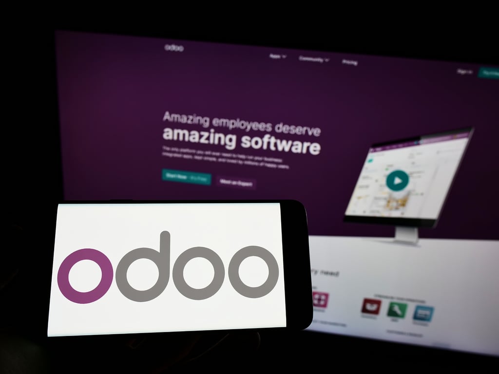 Odoo CRM Review: Pricing, Alternatives, Pros & Cons