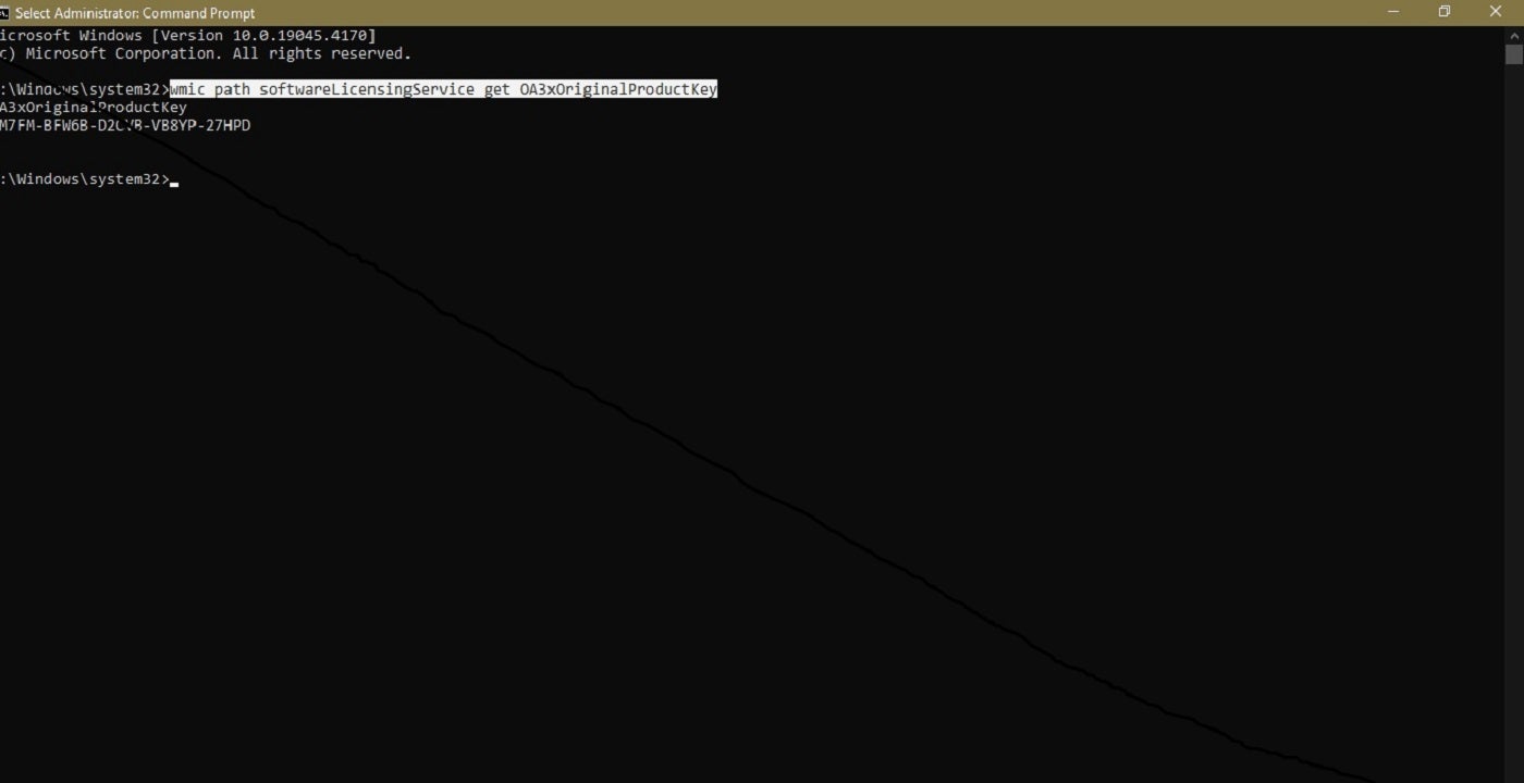 Displaying the Windows 10 product key with the command prompt.