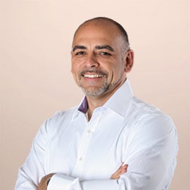Profile photo of Carlos Casanova.