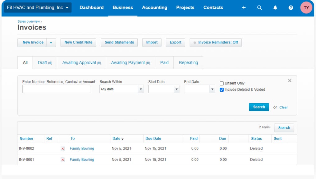 Screenshot of Xero showing outstanding invoices along with tabs to manage the invoicing workflow.