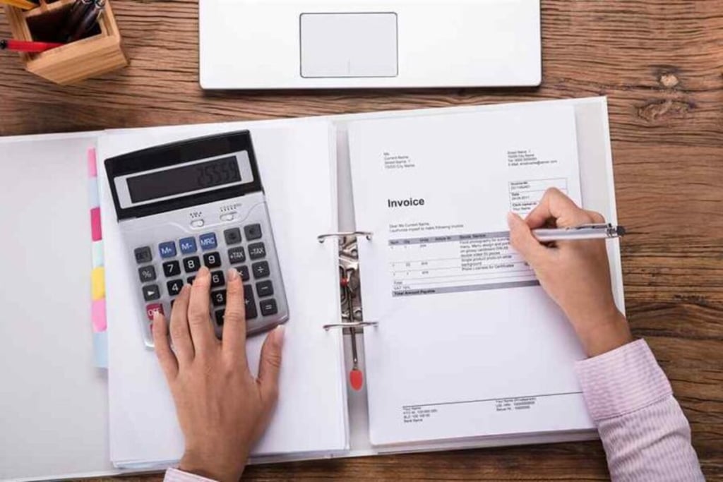 5 Best Invoicing Software: Compare Pricing & Features