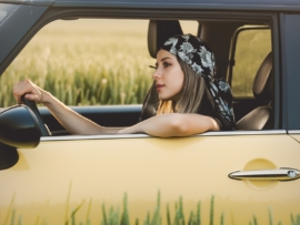 Google Hints at March 2026 Cutoff for Assistant in Android Auto