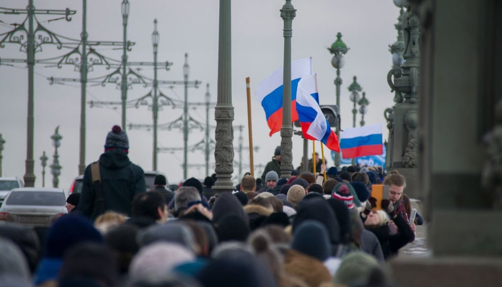 Russia Blocks WhatsApp, Pushes Users Toward State-Backed Alternative
