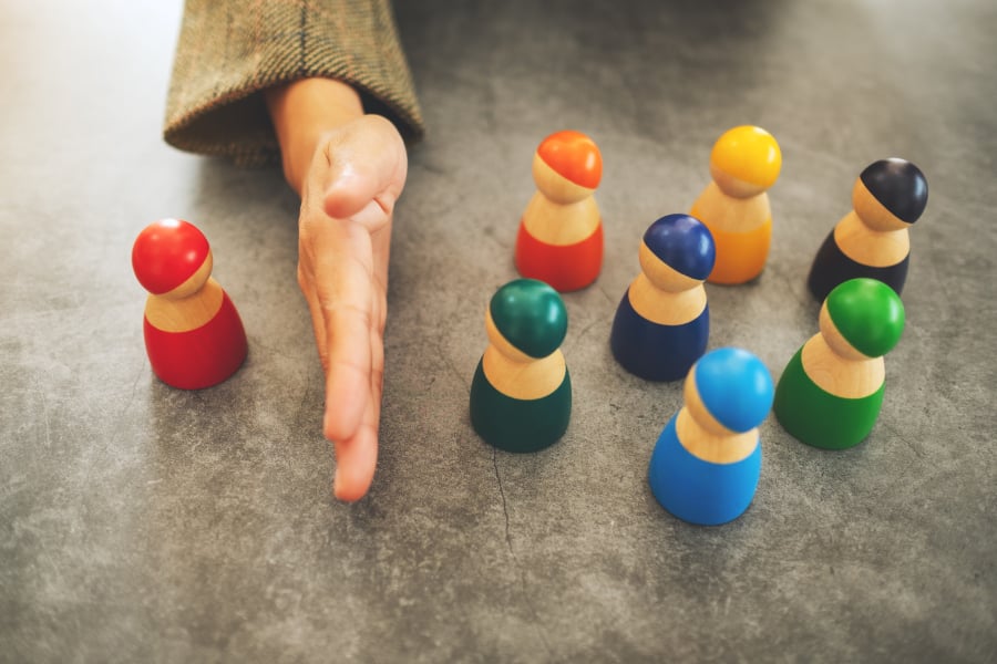 Crypto.com Cuts 12% of Workforce, Targets Roles That 'Do Not Adapt' to AI