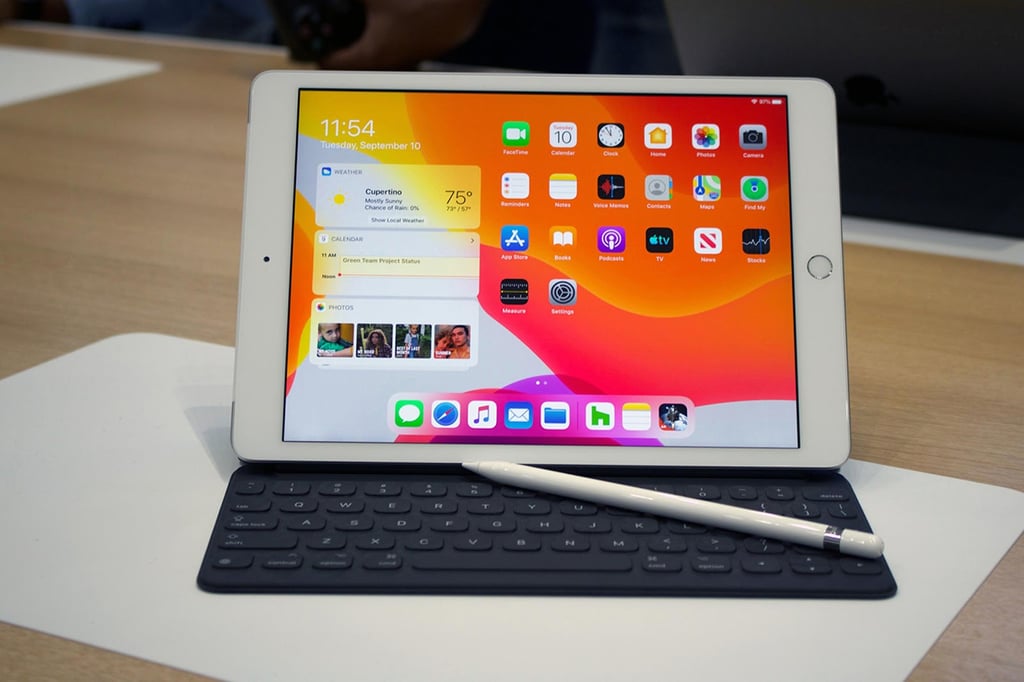 Save 52% on a Refurbished Apple iPad 7th Gen for Under $100