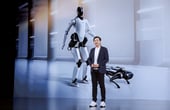 Xiaomi President Lu Weibing presenting with the new robot.