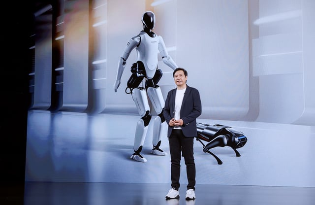 Chinese Robot ‘Interns’ Hit 90% Success Rate in Factory Floor Test
