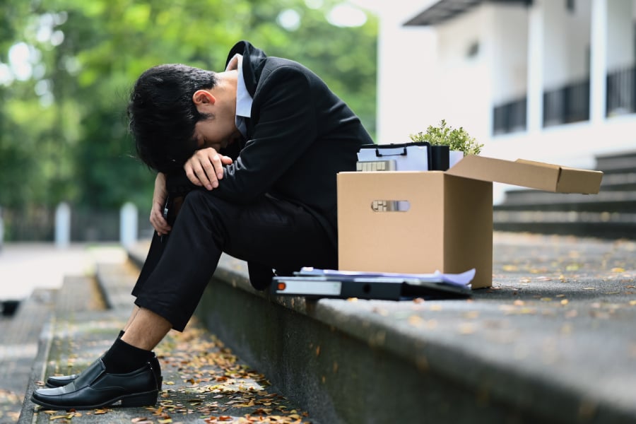 AI Is Slashing 16,000 Jobs a Month in the US (Gen Z Hit the Hardest)