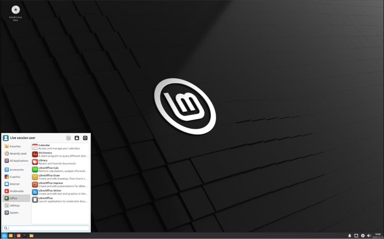 Linux Mint XFCE desktop.