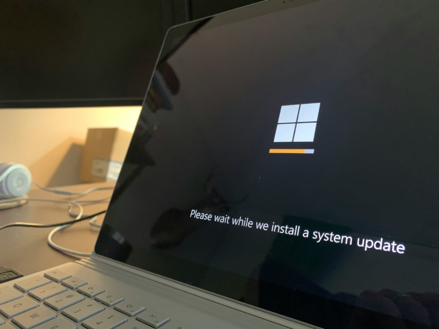 Windows 11 Updates: KB5101684 Fixes and New Fingerprint Sign-In