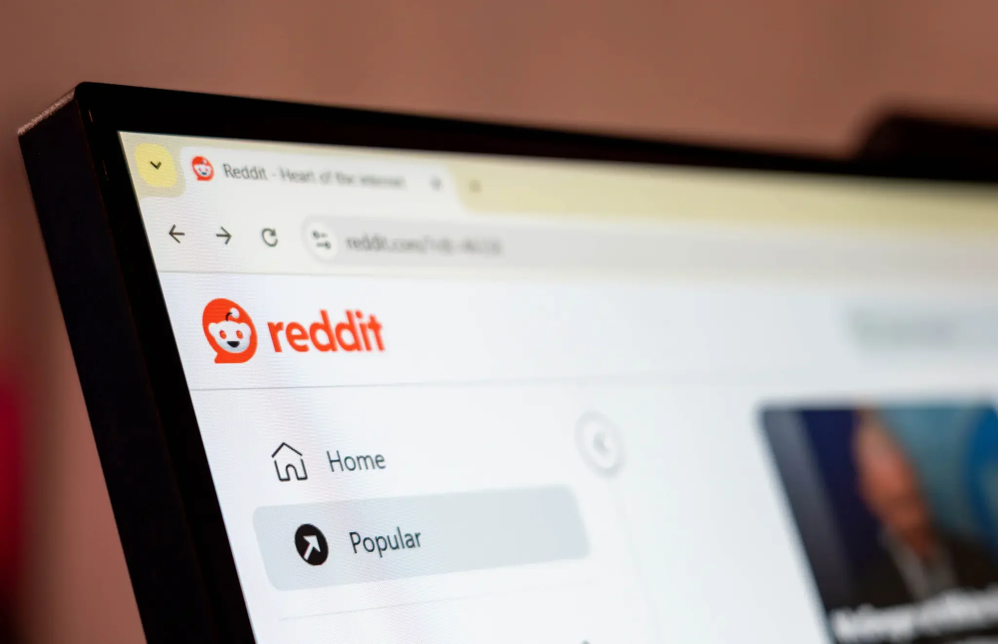 Reddit Rethinks Google AI Partnership as AI Search Reshapes Publishing