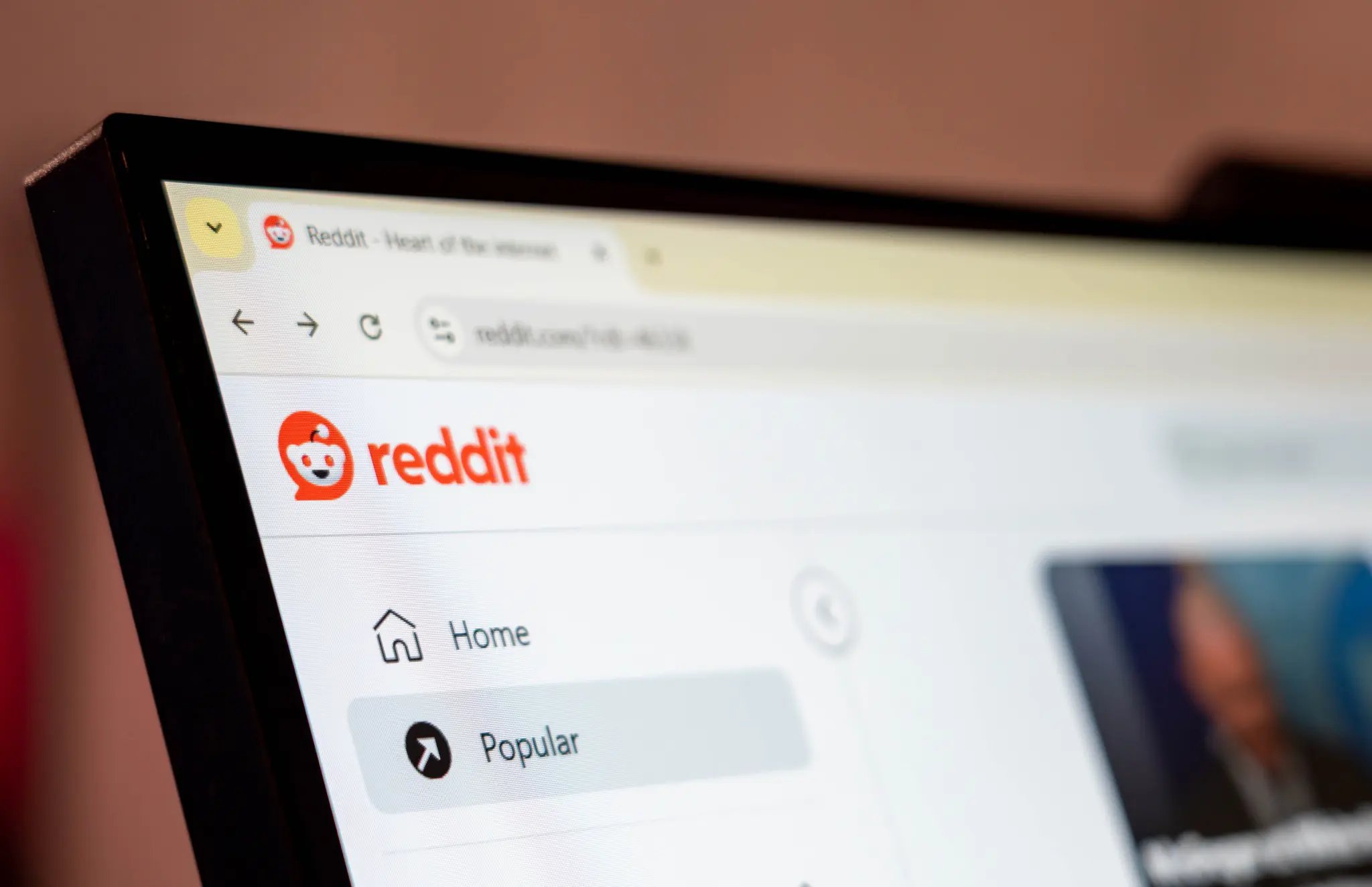 Reddit Rethinks Google AI Partnership as AI Search Reshapes Publishing