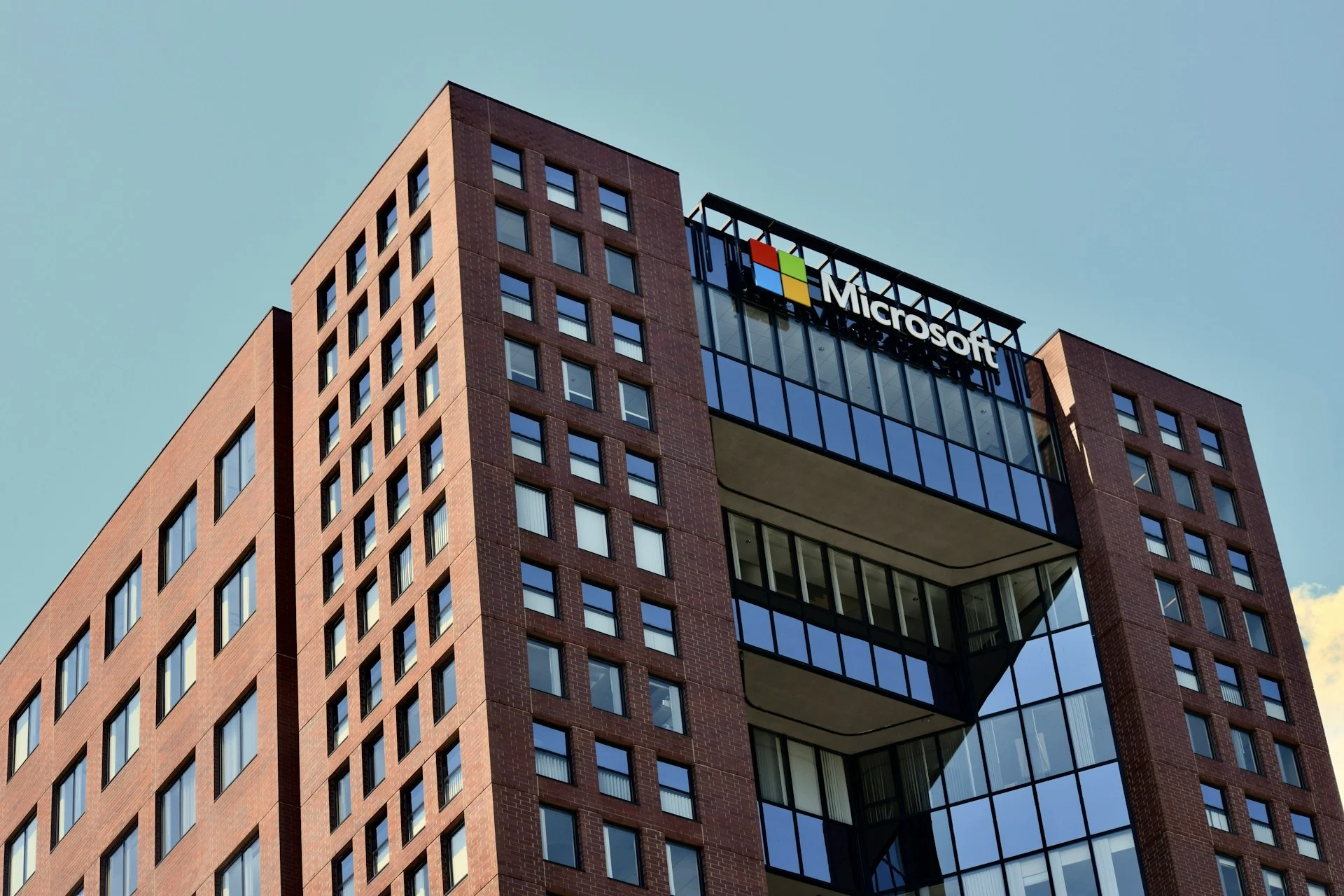 Microsoft Makes SQL Server on Azure Local Generally Available