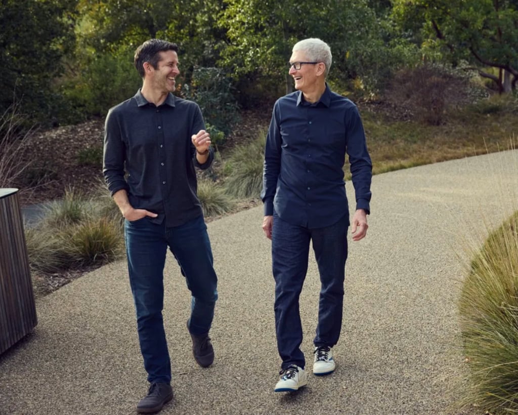 Apple After Tim Cook: John Ternus Inherits an AI and Hardware Test