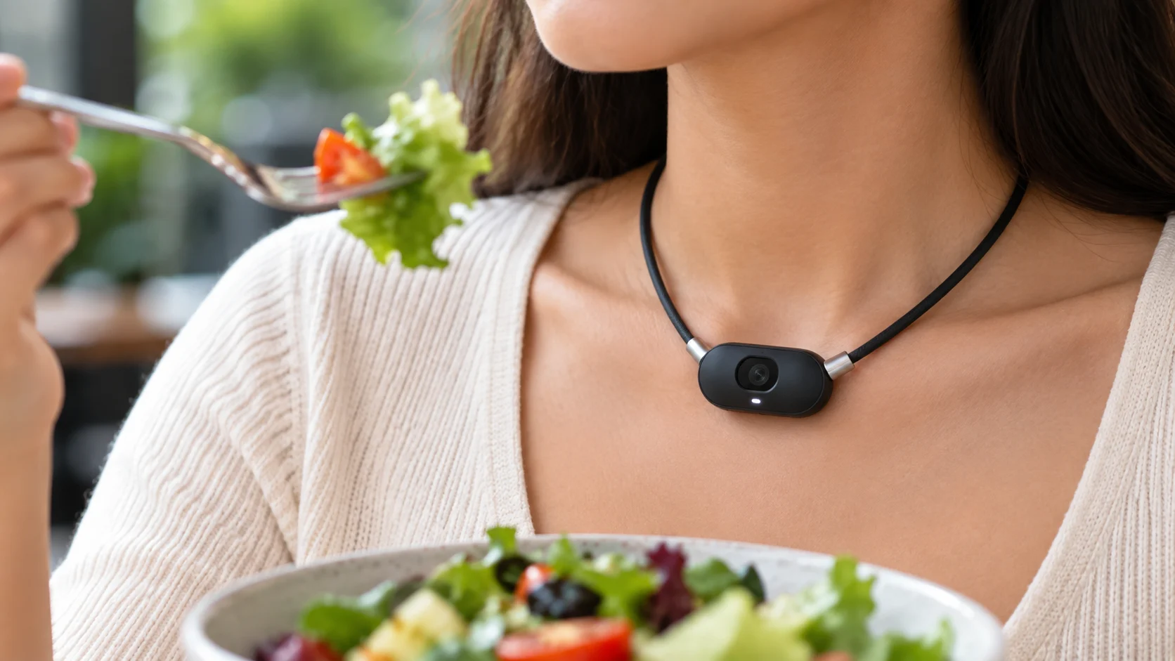 ODYSS N1 AI Necklace Wants to Track Everything You Eat Without Food Logging