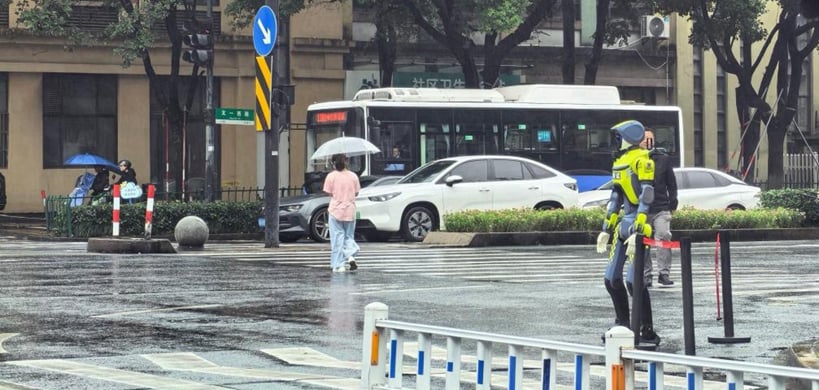 https://assets.techrepublic.com/uploads/2026/10/humanoid_robots_china_traffic.png?f=jpeg