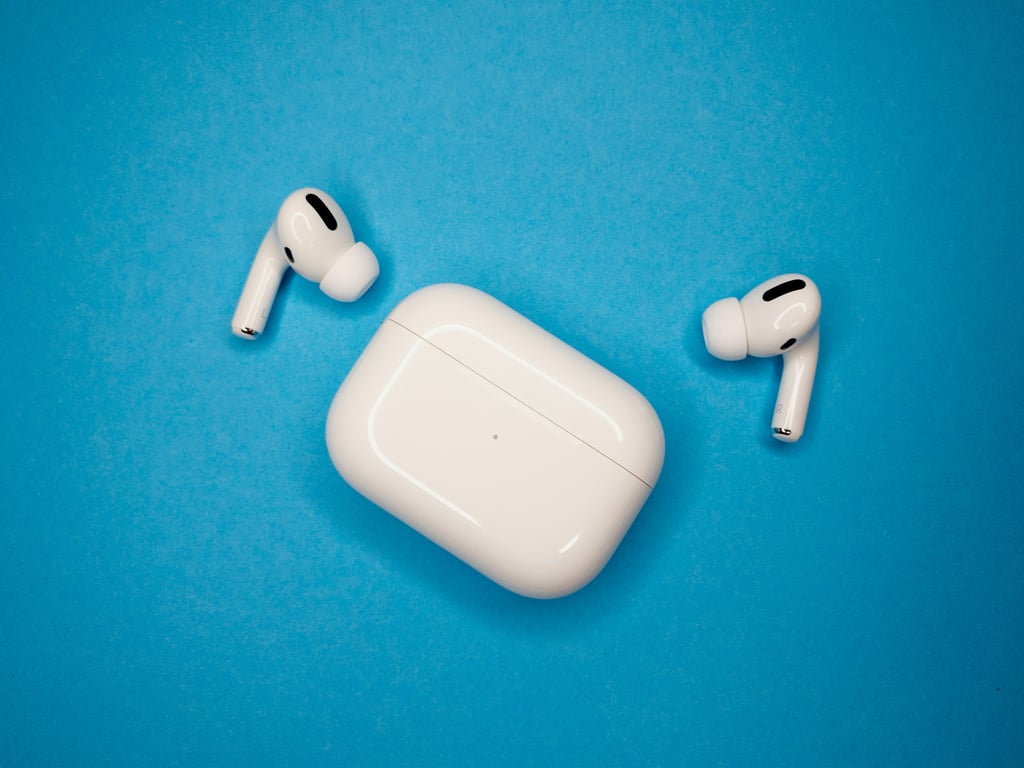 AirPods Custom EQ: Supported Models vs Headphone Accommodations