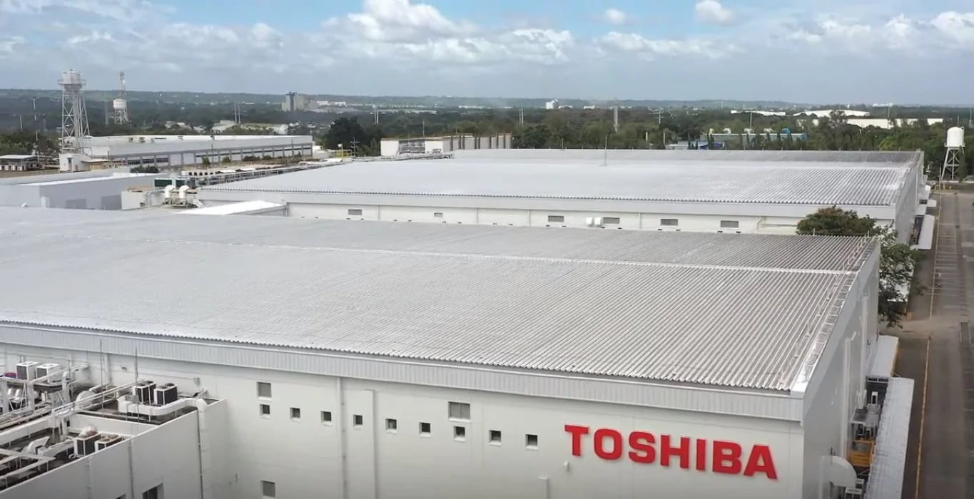 Photograph accompanying Toshiba ships first nearline drives from a Philippine line it aims to nearly double by fiscal 2027