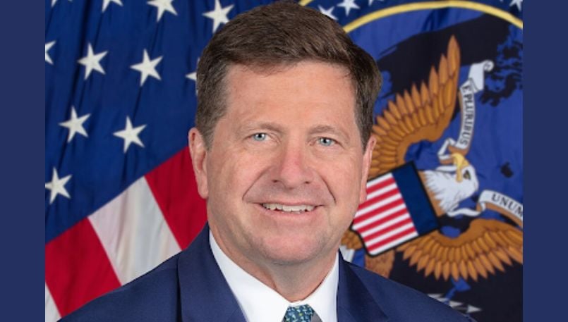 https://assets.techrepublic.com/uploads/2026/10/tr-10062026-Jay-Clayton.jpg?f=jpeg